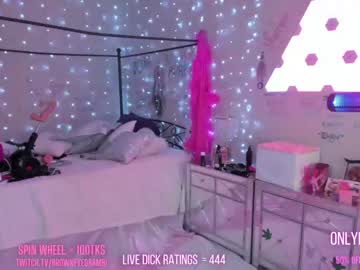 girl butterybubblebutt image #4244253