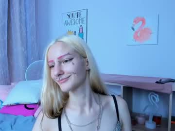 girl erika__lodge image #2277643