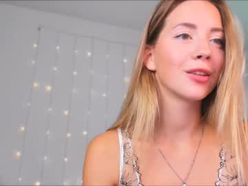 girl emmi_rosee image #5082072
