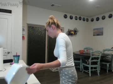 girl pr3ttyp1nkpussy image #227248