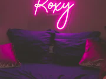 girl rich_roxy image #2644052