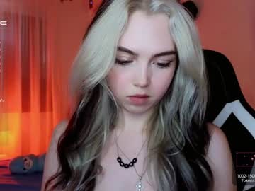 girl small_blondee image #4767804