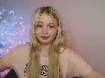 girl shy_blondiee image #3706543