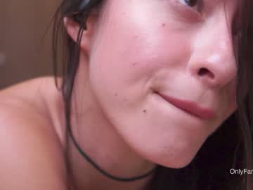 girl emyii image #4221042