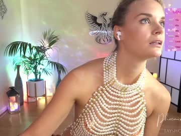 girl phoenix_taylor image #6178079