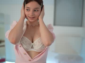 girl floret_joy image #5465906