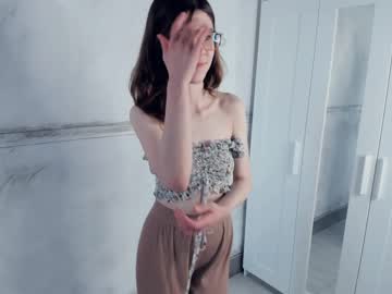 girl maureenbruster image #6734809
