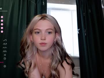 girl small_blondee image #5127258