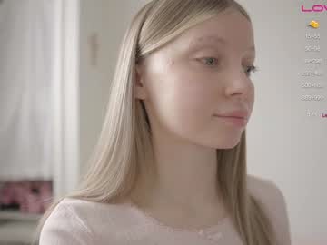 girl pureangeldolores image #5995104