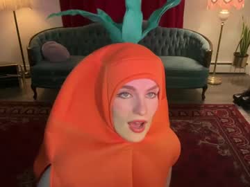 girl bigredcarrott image #4808581