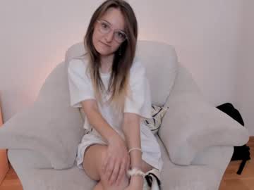 girl alainacrosby image #4957981
