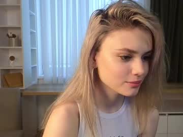 girl catecrago image #7015188