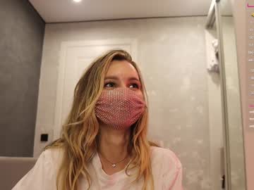 girl yesiamjasse image #4900057