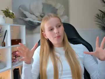 girl maidabarfield image #6965303