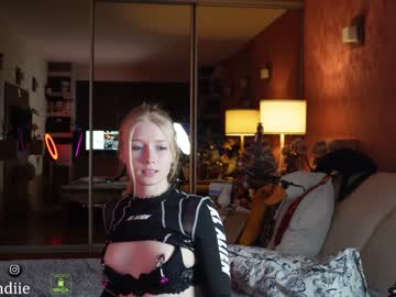 girl bestblondiiecb image #5884304