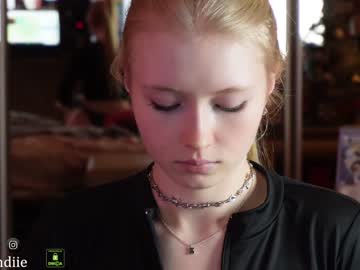 girl bestblondiiecb image #6069877