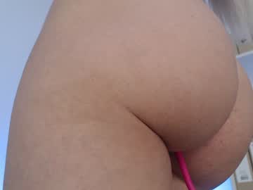girl motorboat_me image #4289954