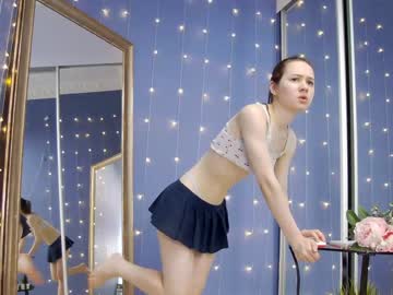 girl kriskras__ image #4223427