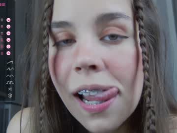 girl monika_youthfull image #5400921