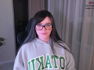 girl aavee image #5746624