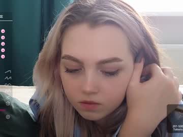 girl small_blondee image #5312659