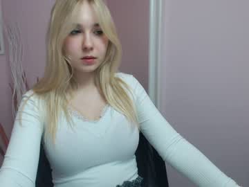 girl lila_page image #1097299