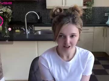 girl lucydelovely image #3981544