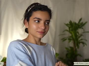 girl pookie_poo image #5029303