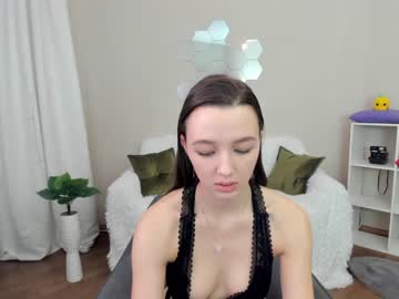 girl liana_roses image #1140447
