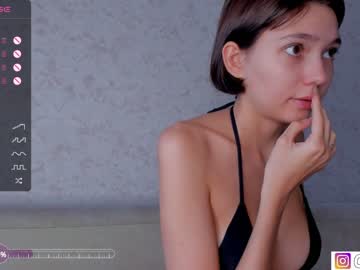 girl bzzzme image #5326636