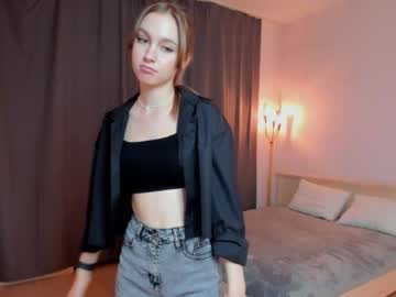 girl julieharrison image #5414961