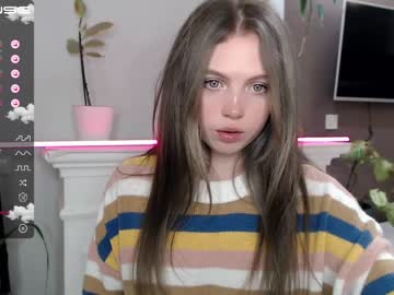 girl small_blondee image #2708301