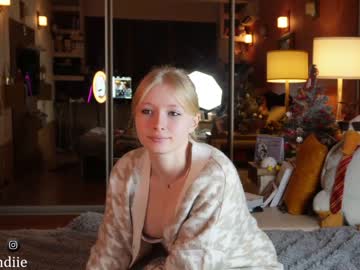 girl bestblondiiecb image #6199795