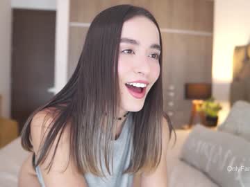 girl emyii image #4327642