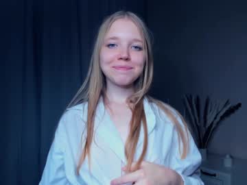 girl hug_honestly image #5767034