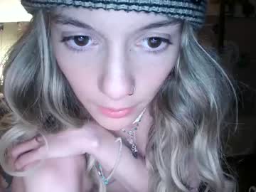 girl pixelatedprincess image #5763559