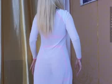 girl welcome2pleasureland image #5545990