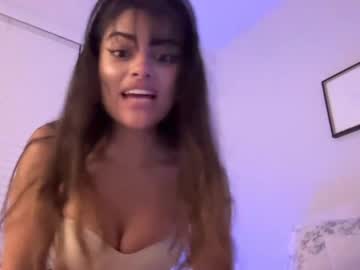 girl poutyselenaa image #6810075