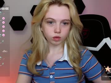 girl small_blondee image #4351464
