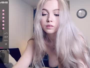girl small_blondee image #861419