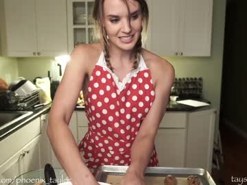 girl phoenix_taylor image #3329229