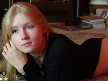 girl bestblondiiecb image #6277348