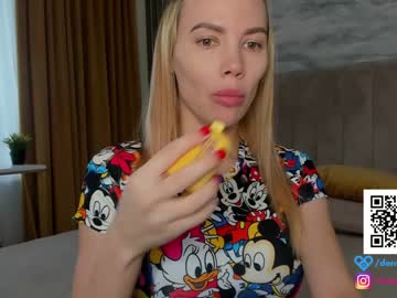 girl dontbeshybaby image #3816327