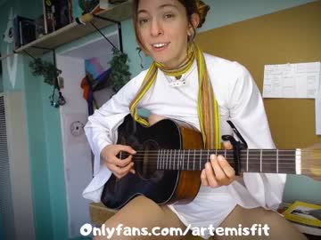 girl artemisfit image #1395498